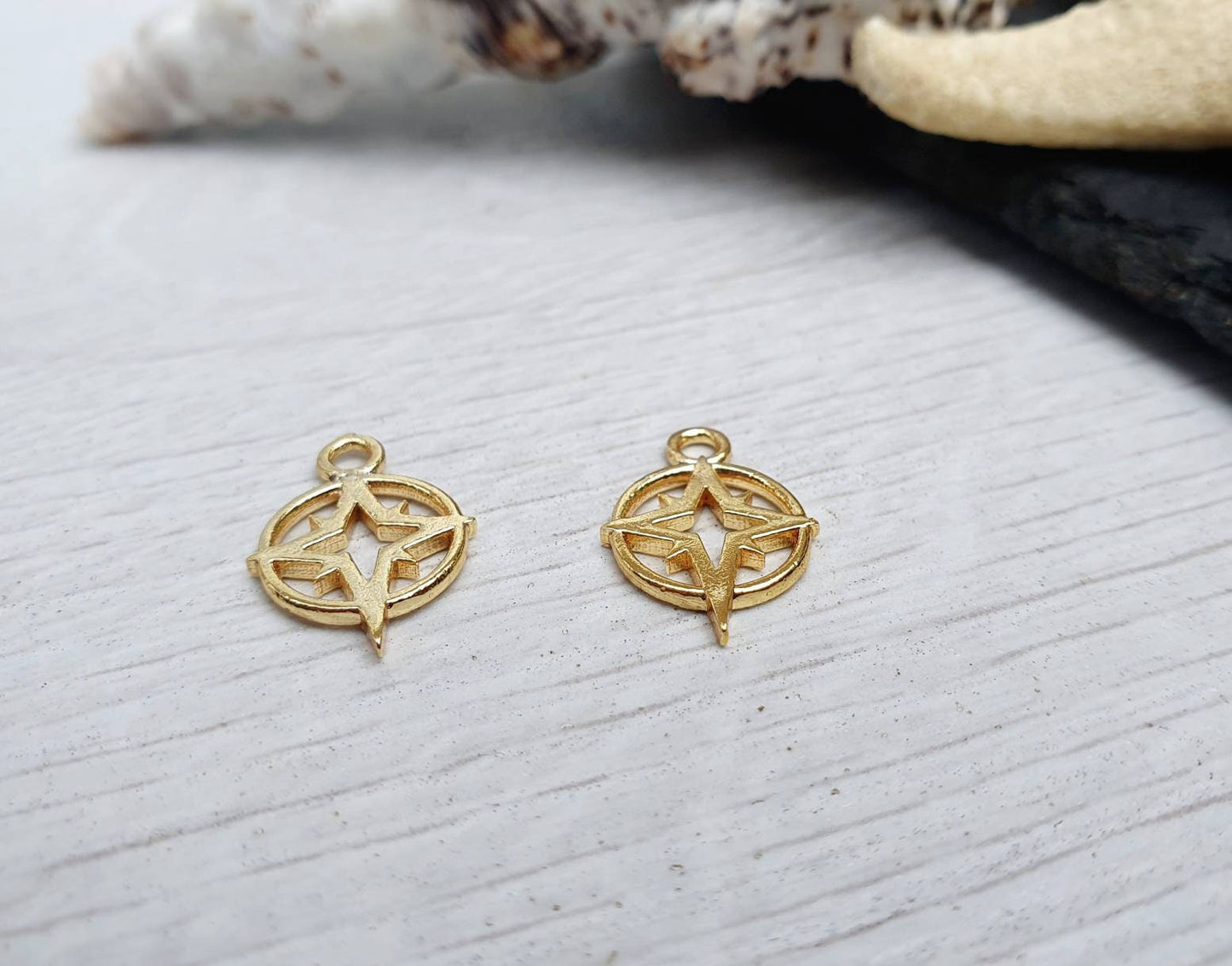 16 x 11mm Gold Plated North Star Compass Charms | 2Pcs