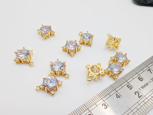 1 x Cubic Zirconia 18K Gold Plated Brass Pendant | 15 x 13mm